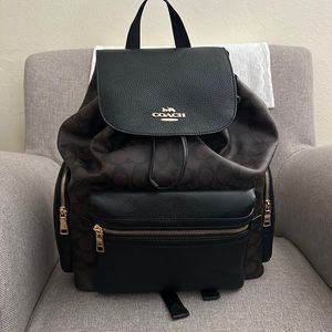 Coach Backpack In Signature Canvas